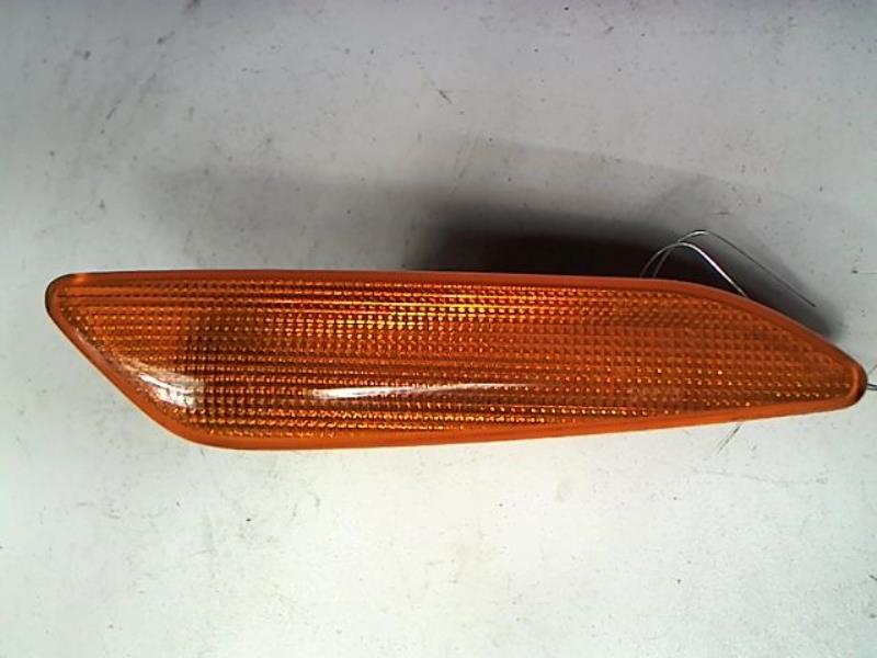 Repetidor intermitente delantero izquierdo (luces)