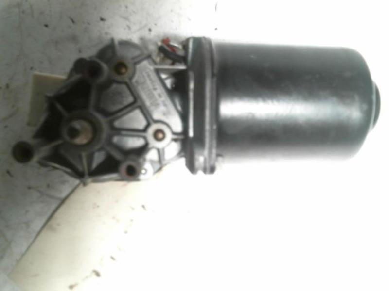 Motore tergicristallo anteriore