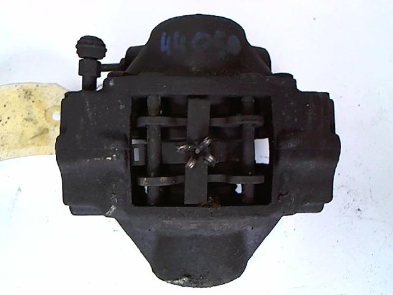 Estribo trasero izquierdo (freno)