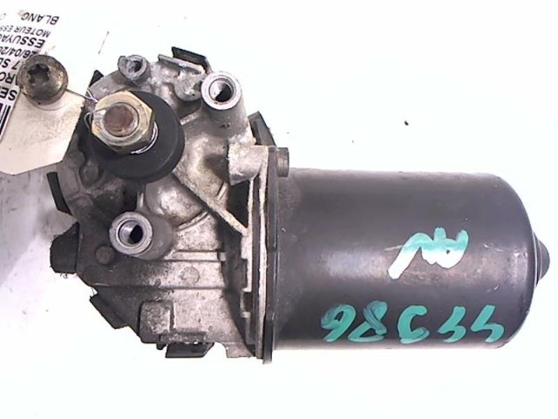 Motor de limpiaparabrisas delantero