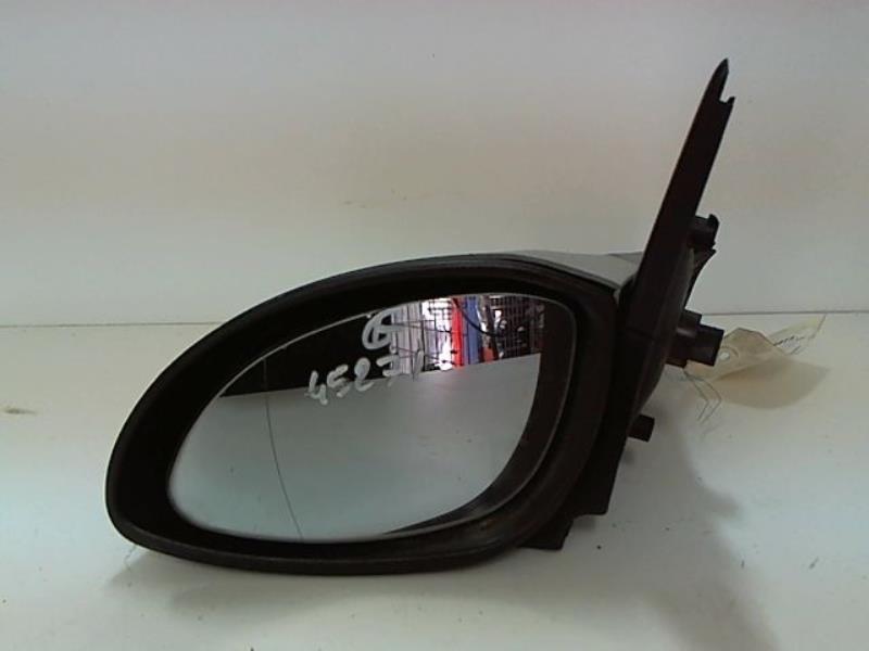 Retrovisor izquierdo