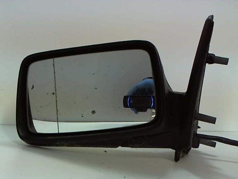 Retrovisor izquierdo
