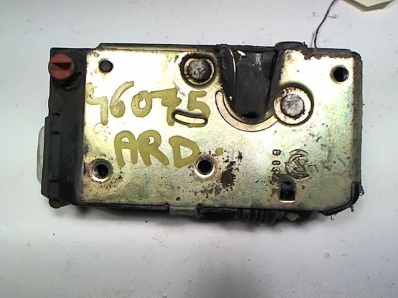 Serrure arriere droit