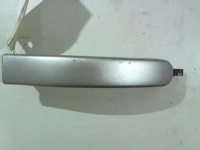 Poignee porte avant gauche