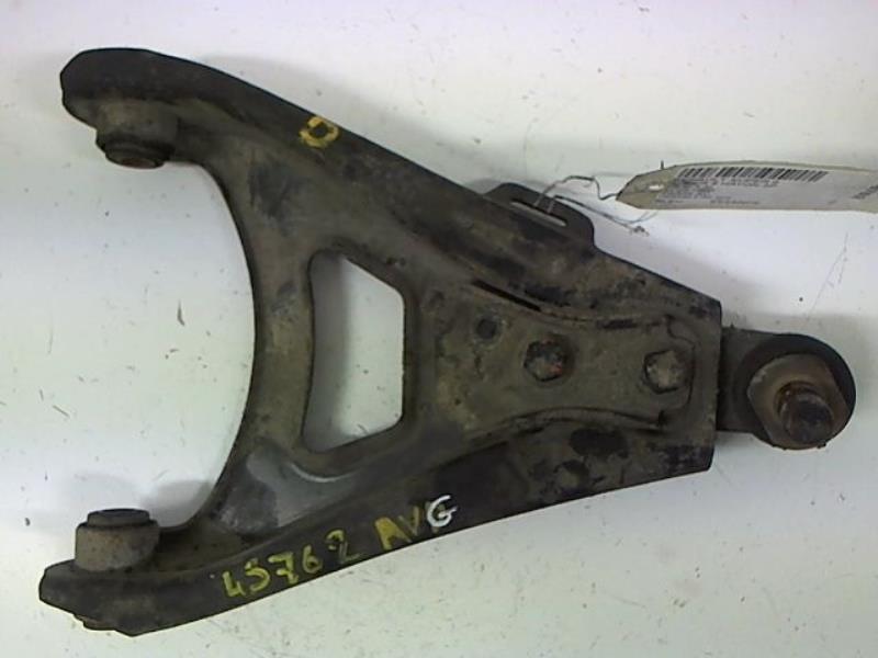 Triangle inferieur avant gauche