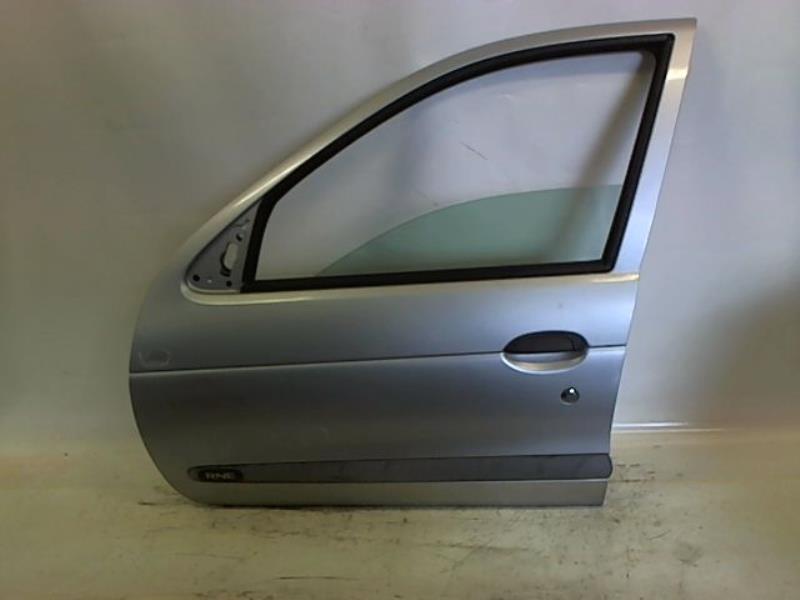 Porte avant gauche