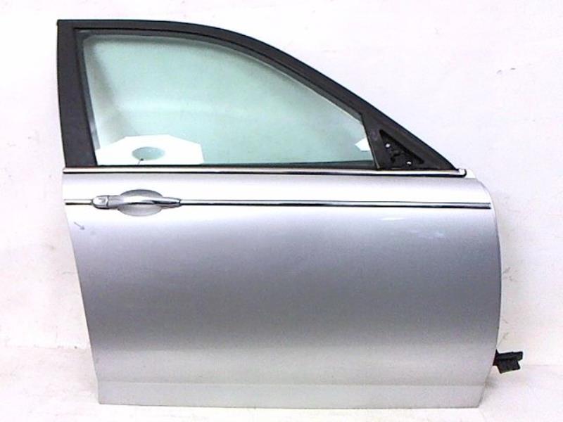 Porte avant droit