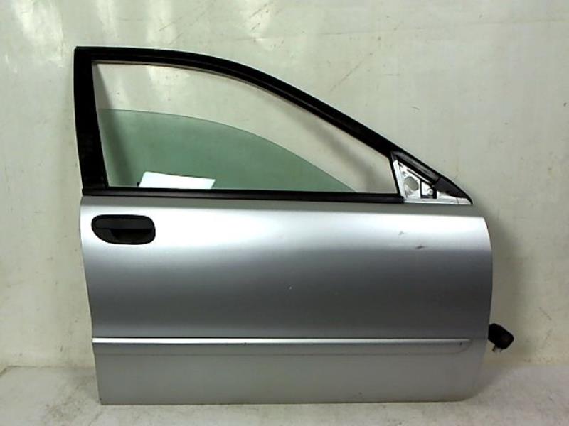 Puerta delantera derecha