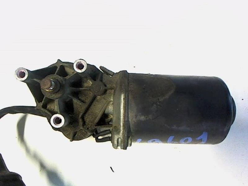 Motore tergicristallo anteriore