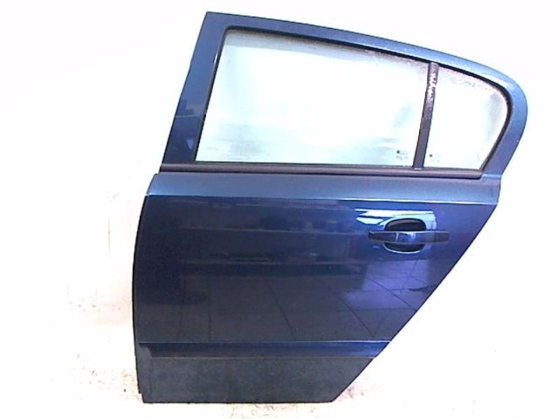 Puerta trasera izquierda