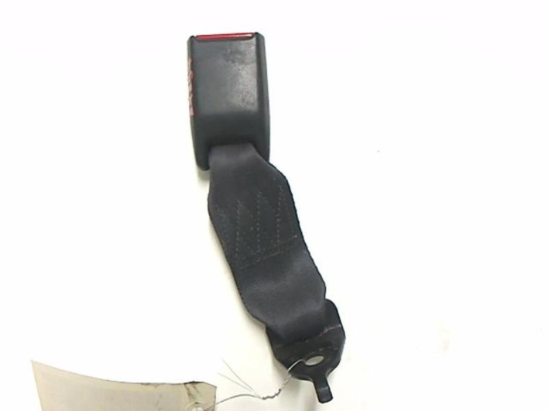 Attache ceinture arriere droit