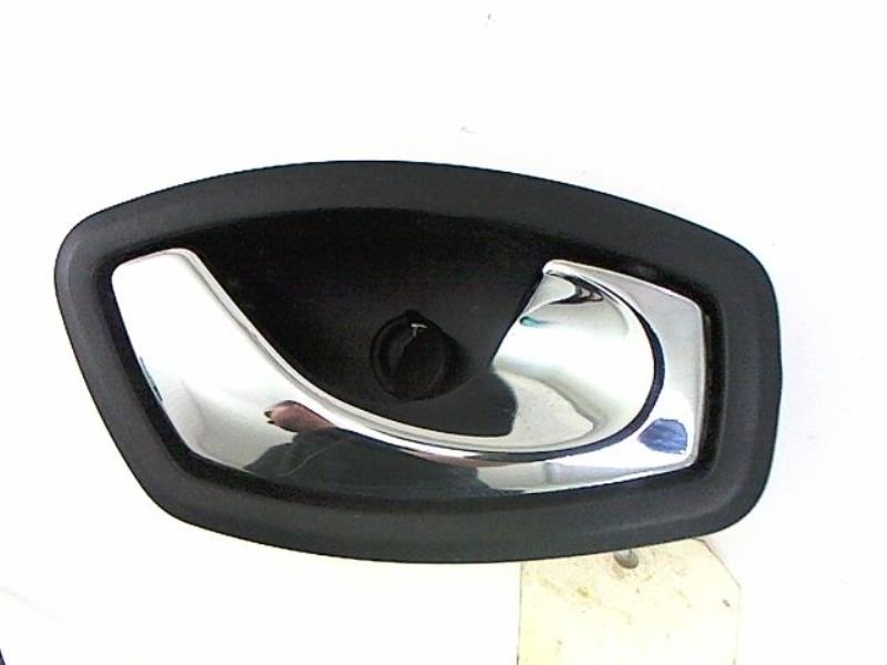 Poignee interieur avant droit