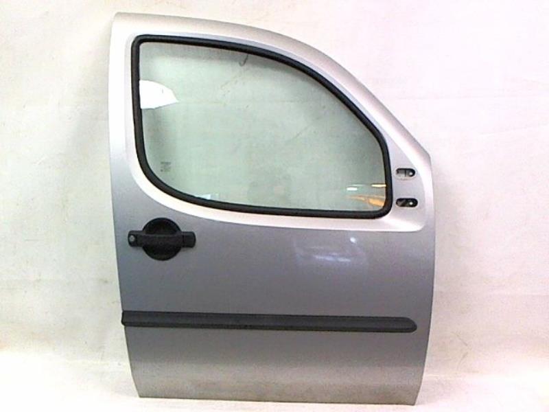 Porte avant droit