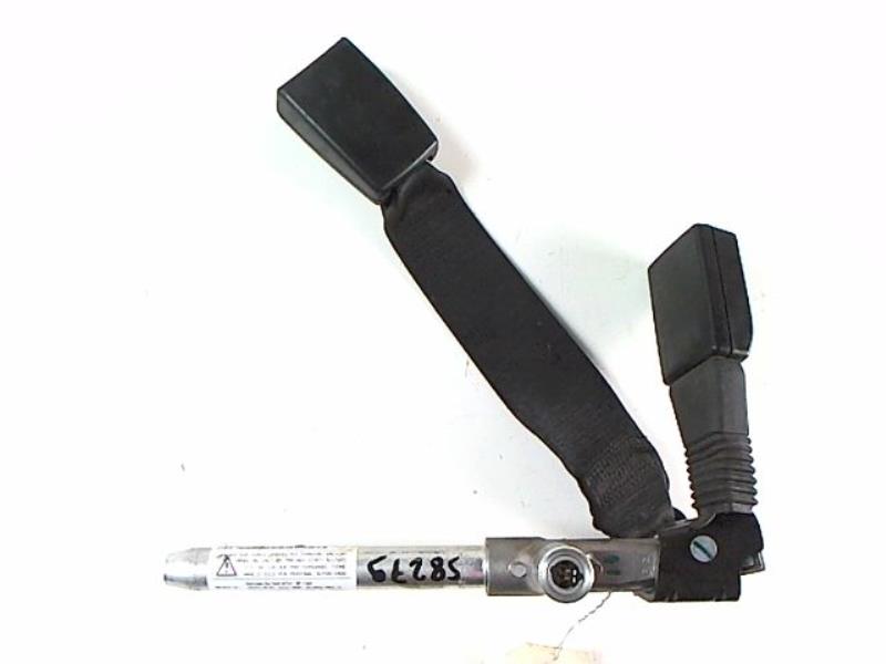 Attache ceinture arriere droit