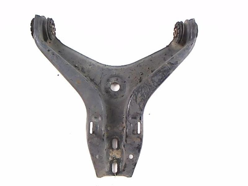 Triangle inferieur avant gauche