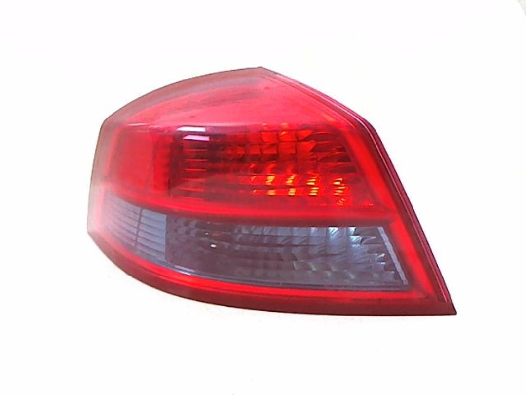 Fanale posteriore principale sinistro (luci)