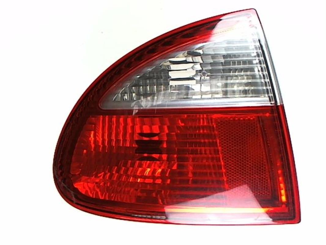 Fanale posteriore principale sinistro (luci)