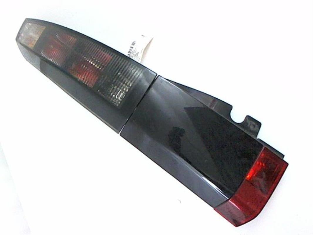 Fanale posteriore principale sinistro (luci)
