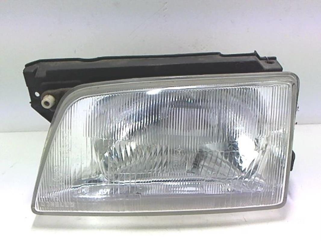 Gruppo ottico anteriore principale sinistro (luci)(faro)