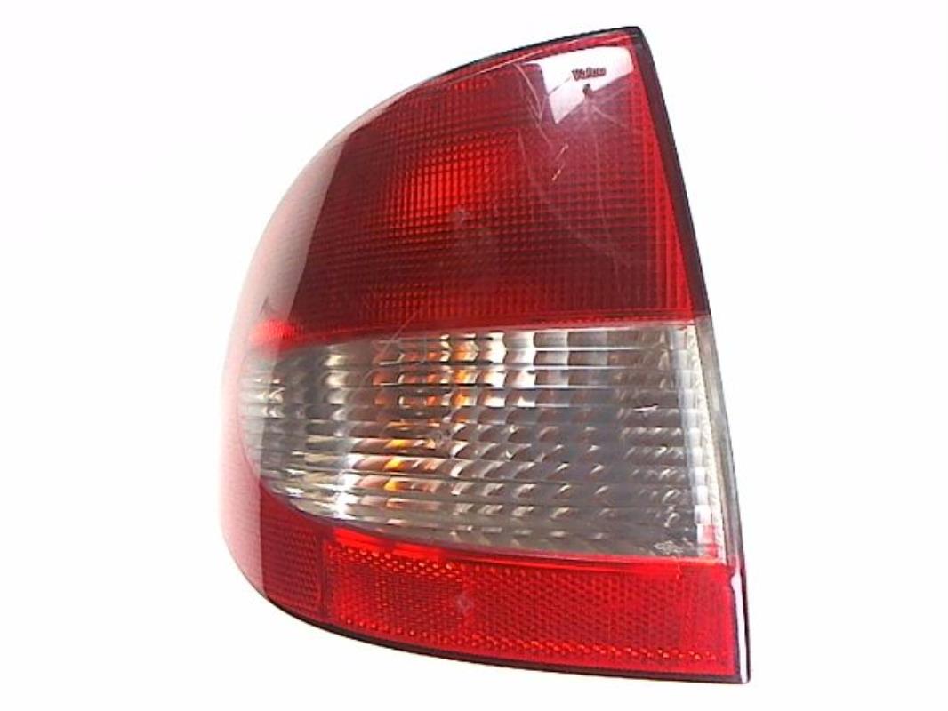 Fanale posteriore principale sinistro (luci)