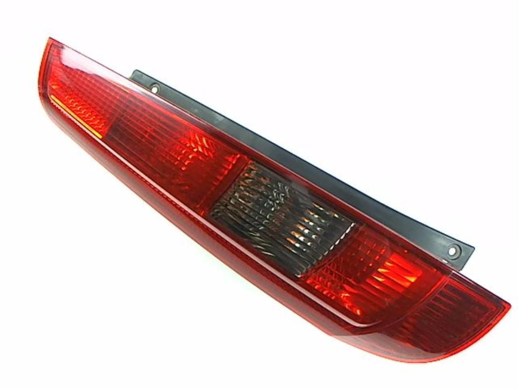 Fanale posteriore principale sinistro (luci)