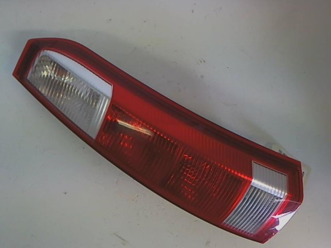 Fanale posteriore principale destro (luci)