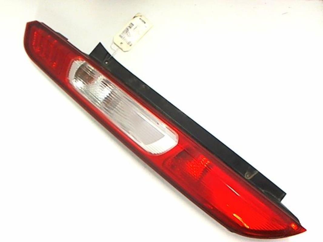Fanale posteriore principale sinistro (luci)