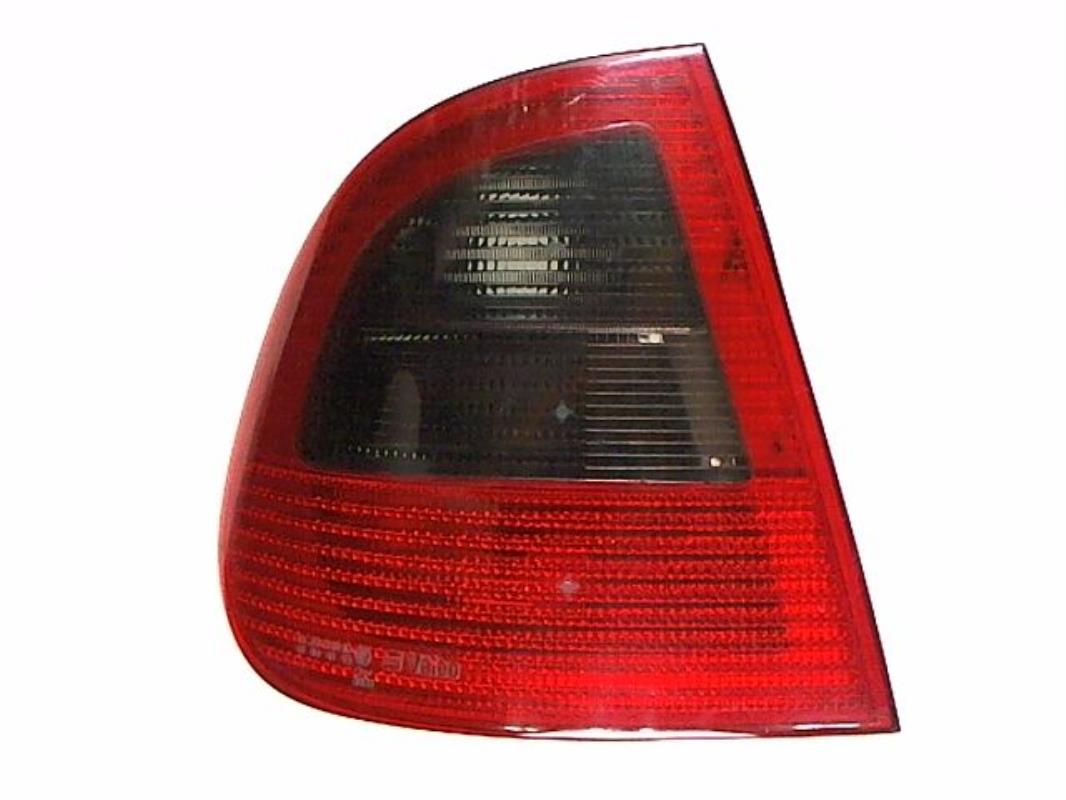 Fanale posteriore principale sinistro (luci)