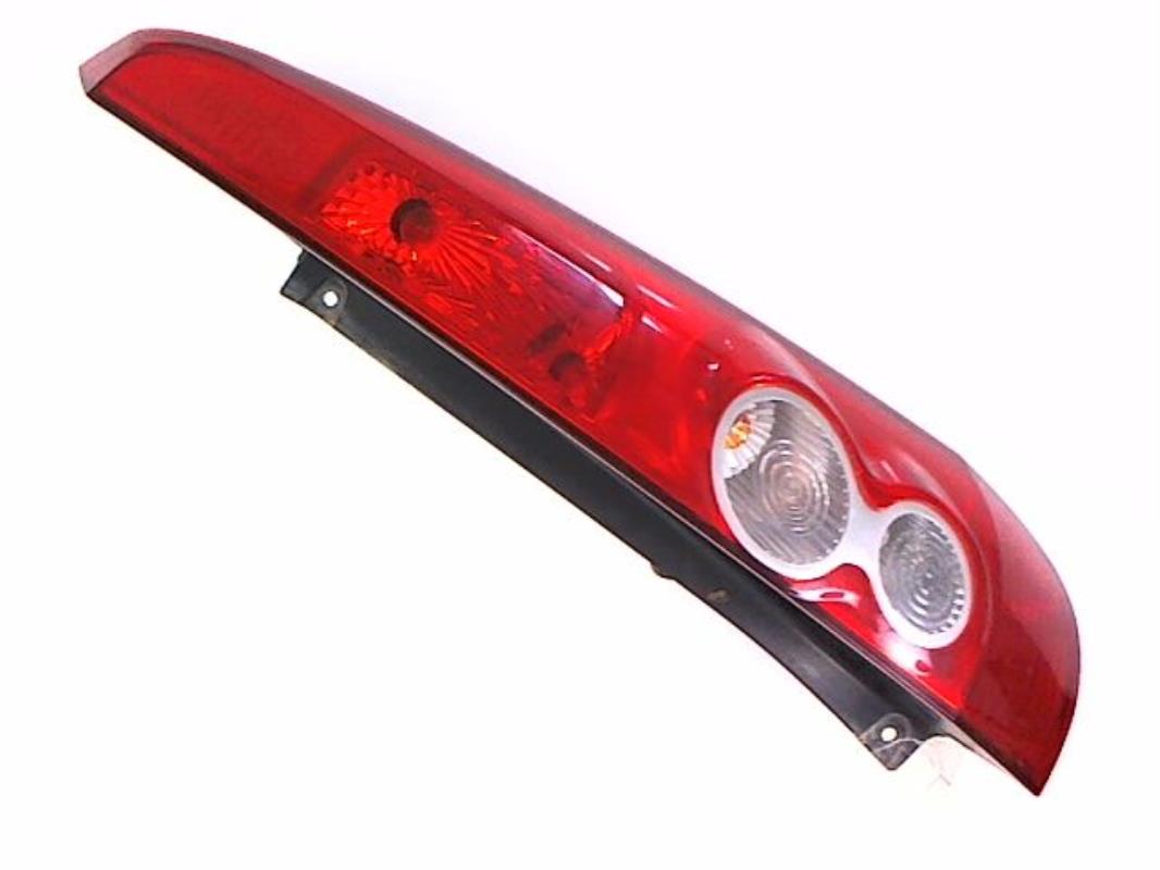 Fanale posteriore principale destro (luci)