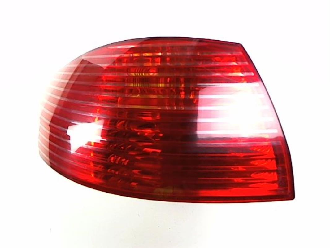 Fanale posteriore principale sinistro (luci)