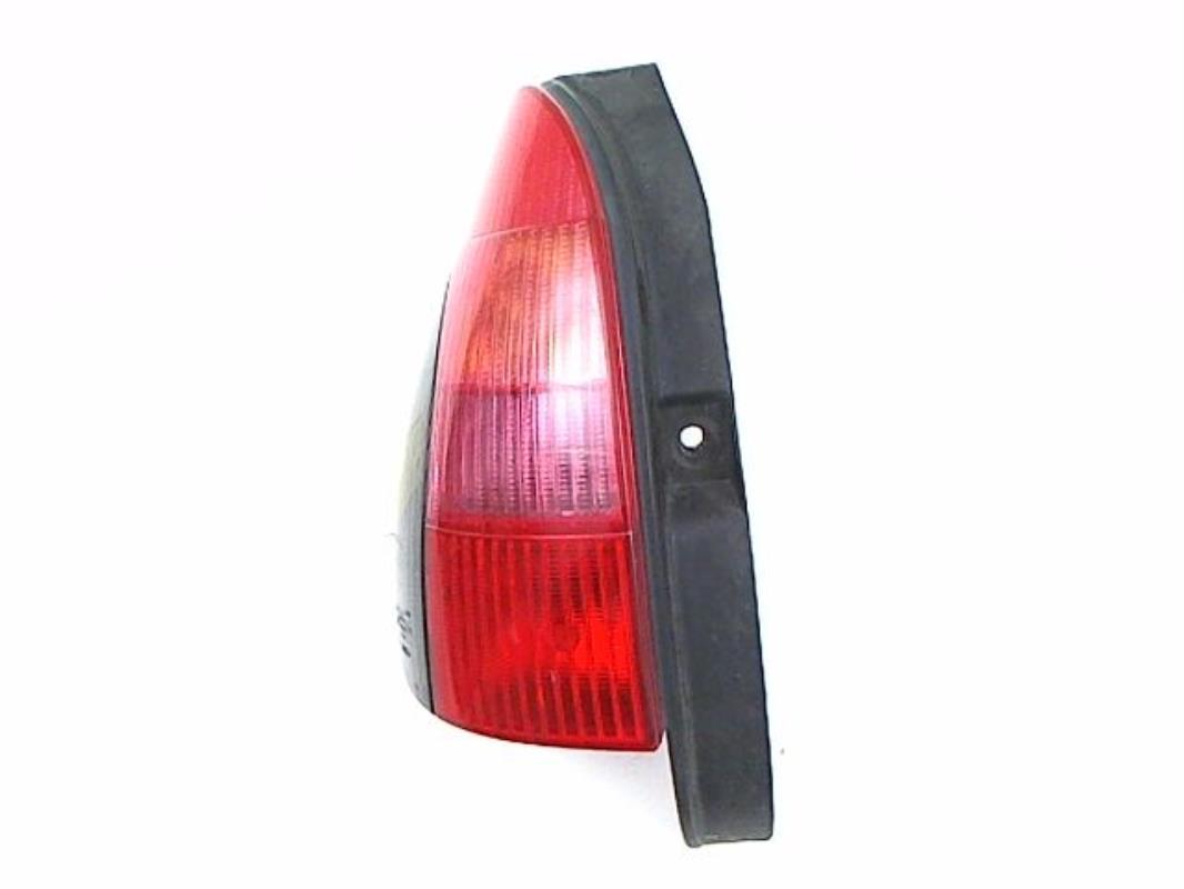 Fanale posteriore principale sinistro (luci)