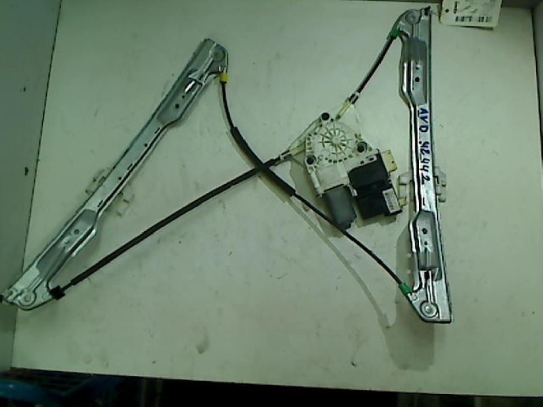 Leve vitre electrique avant droit