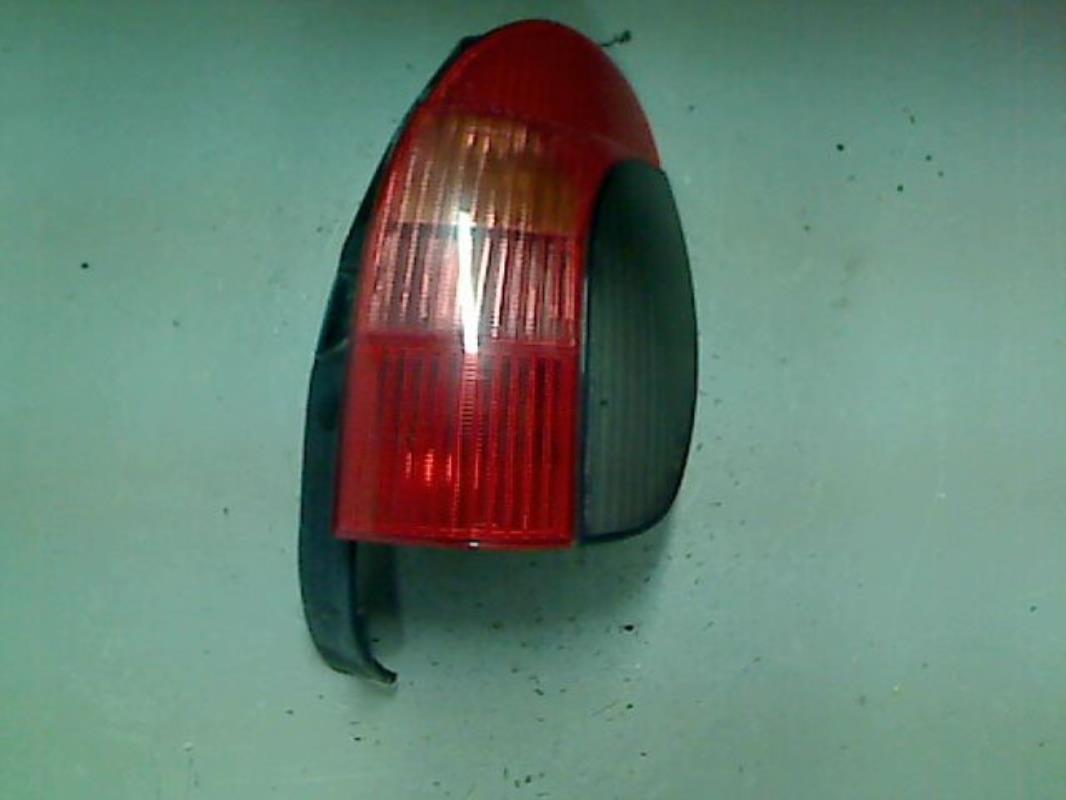 Fanale posteriore principale destro (luci)
