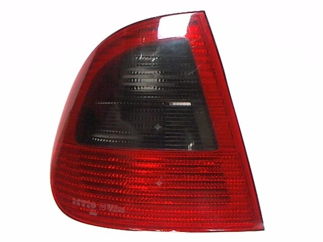 Fanale posteriore principale sinistro (luci)