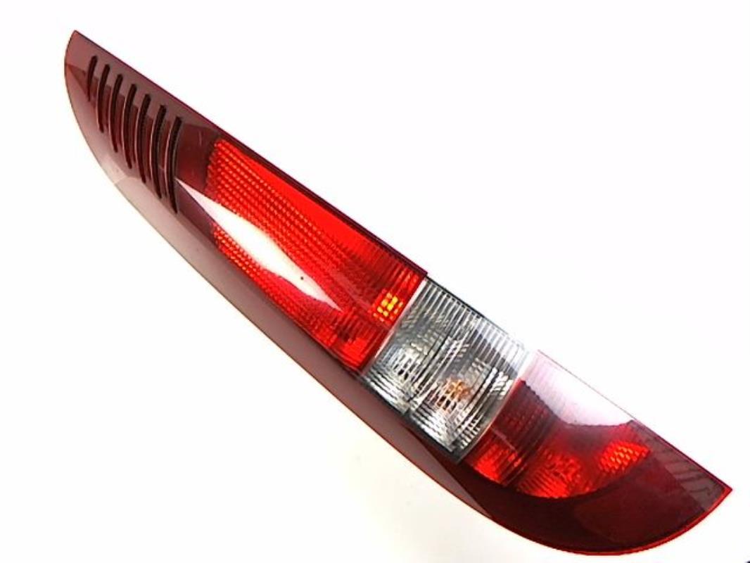 Fanale posteriore principale sinistro (luci)