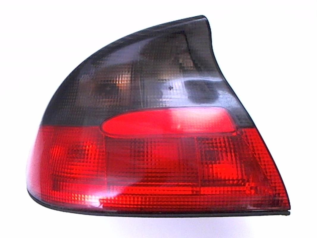 Fanale posteriore principale sinistro (luci)