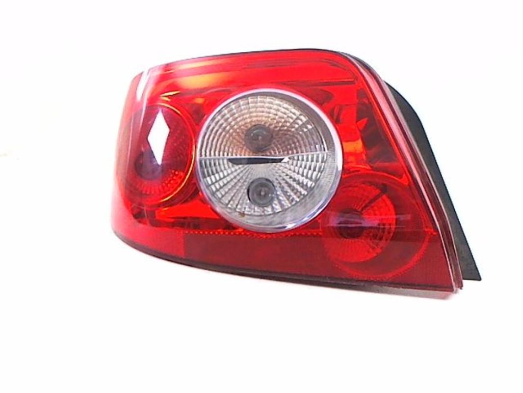 Fanale posteriore principale sinistro (luci)