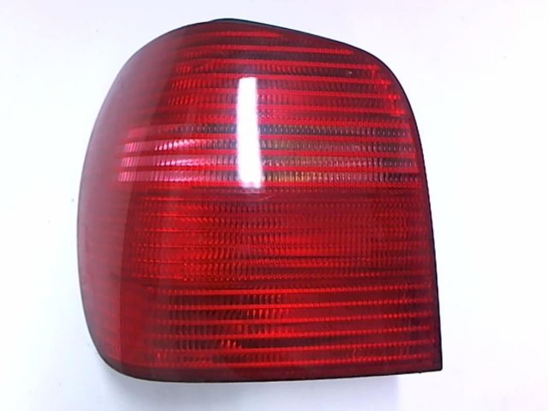 Fanale posteriore principale sinistro (luci)