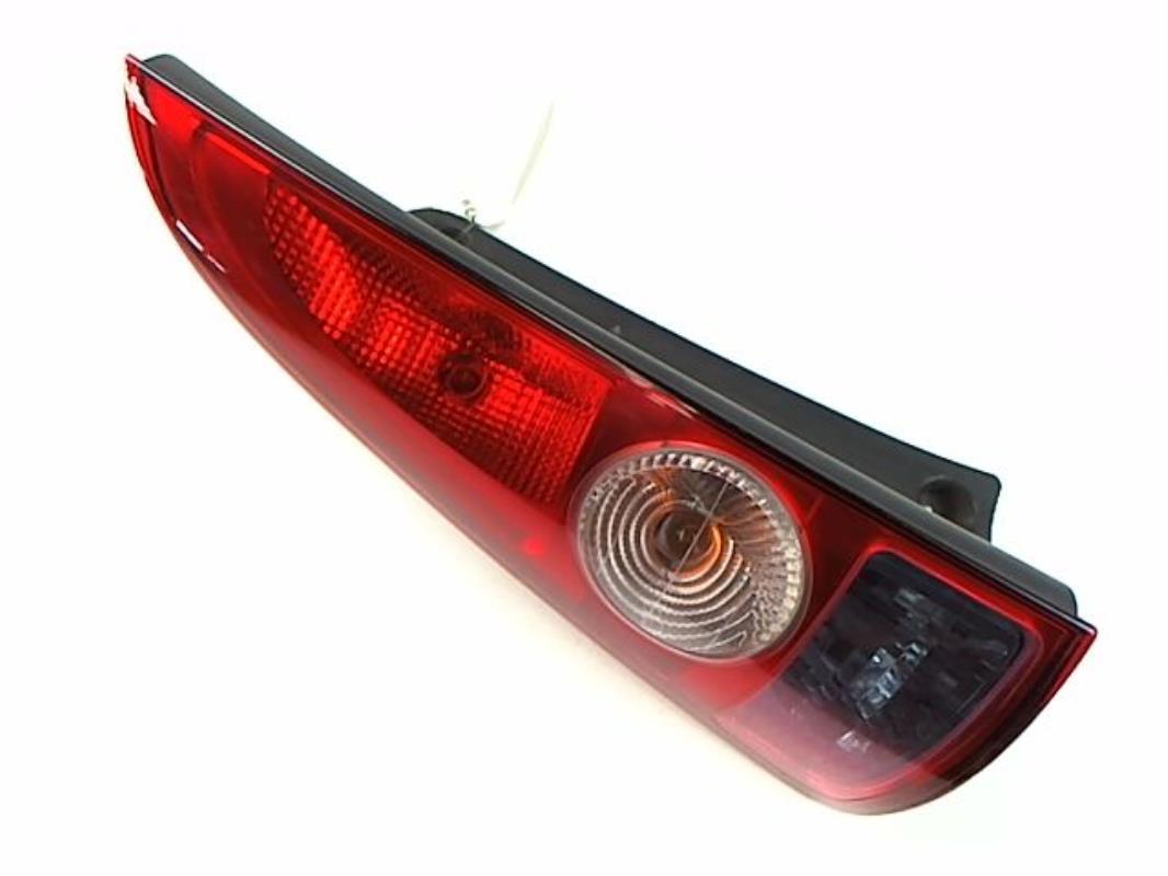 Fanale posteriore principale sinistro (luci)