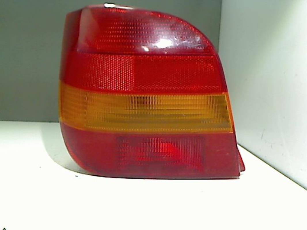 Fanale posteriore principale sinistro (luci)