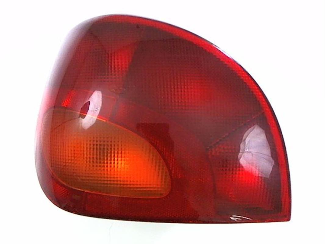 Fanale posteriore principale sinistro (luci)