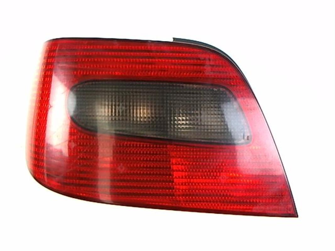 Fanale posteriore principale sinistro (luci)