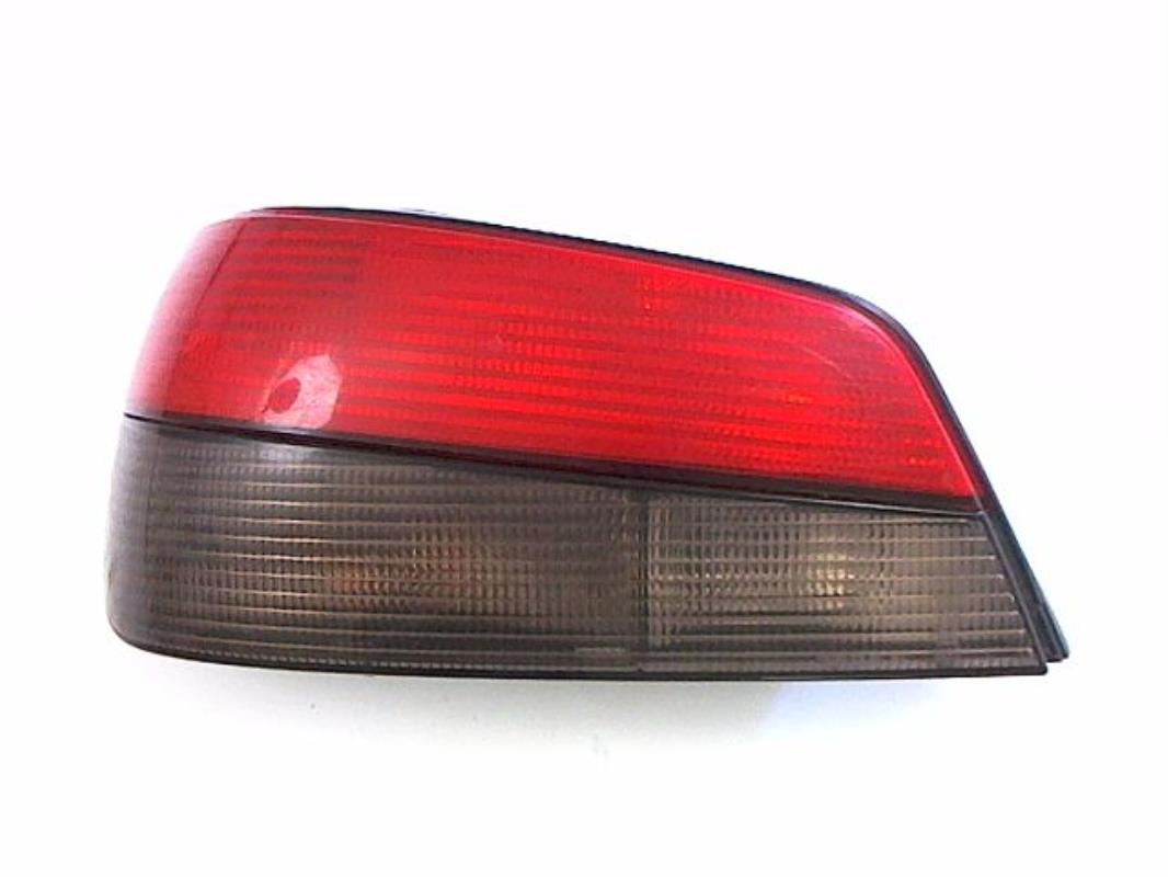 Fanale posteriore principale sinistro (luci)