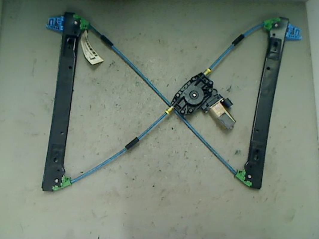 Leve vitre electrique avant droit