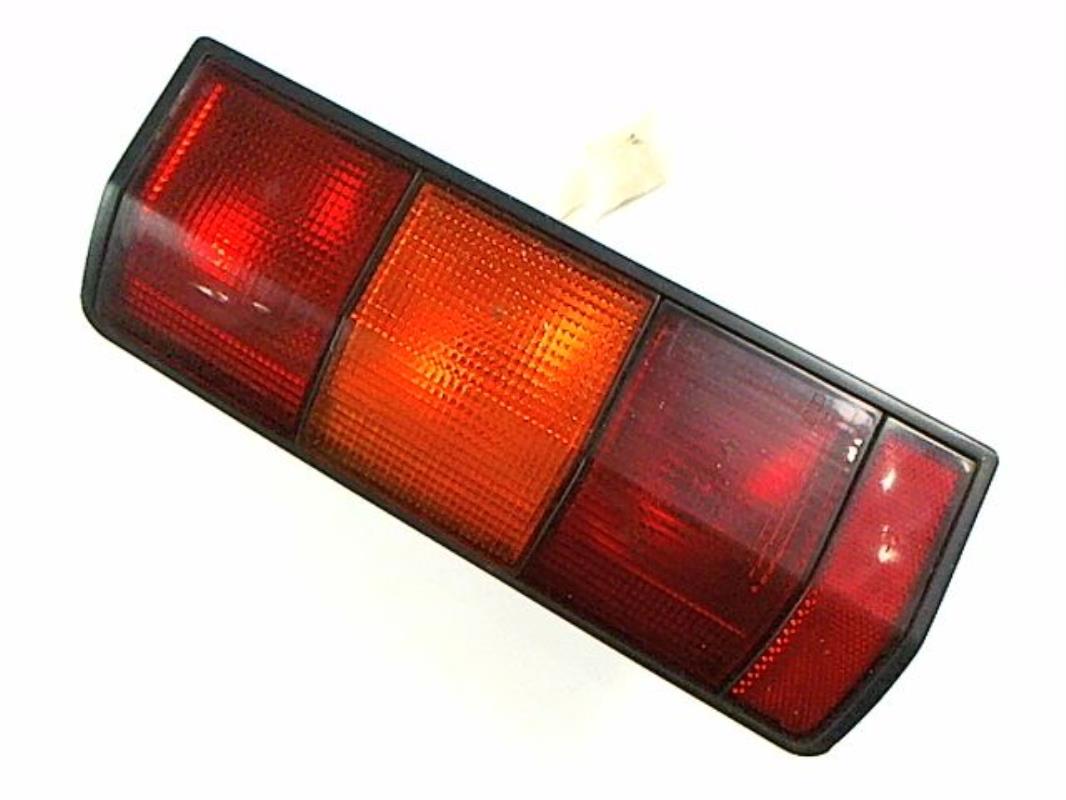Fanale posteriore principale sinistro (luci)