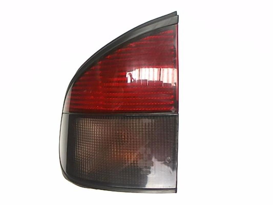 Fanale posteriore principale sinistro (luci)