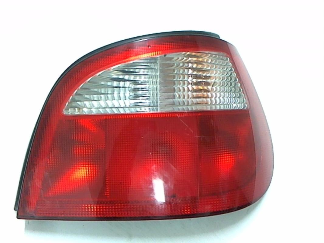 Fanale posteriore principale destro (luci)