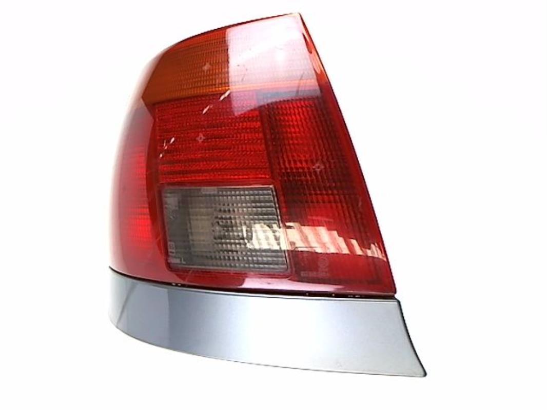 Fanale posteriore principale sinistro (luci)