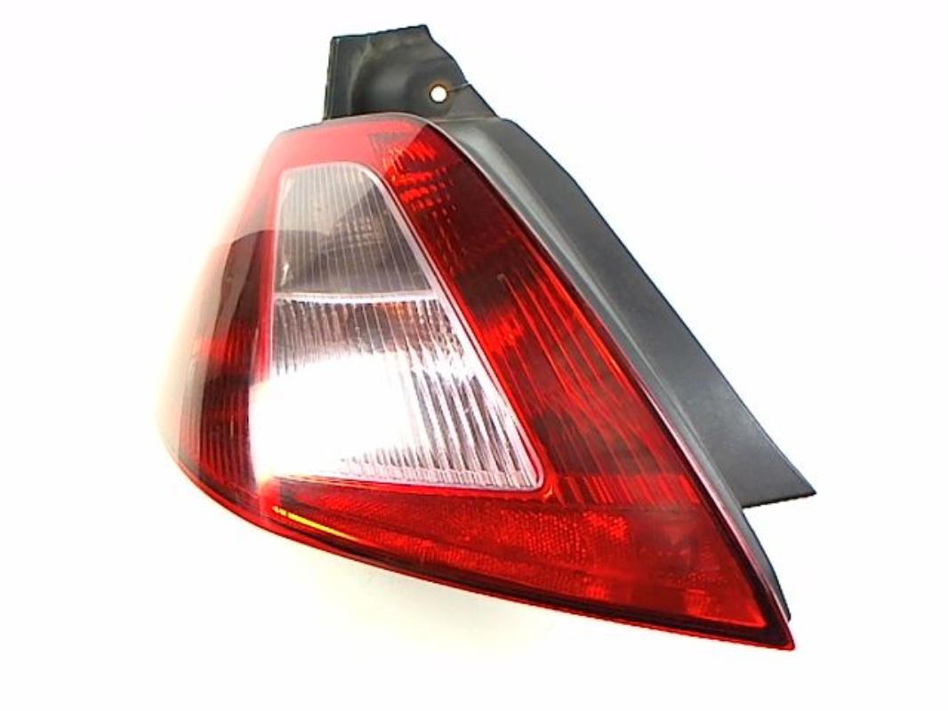Fanale posteriore principale sinistro (luci)