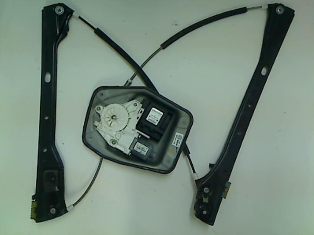 Elevalunas eléctrico delantero derecho